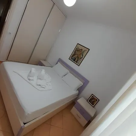 Ersel Apartamento Sarandë